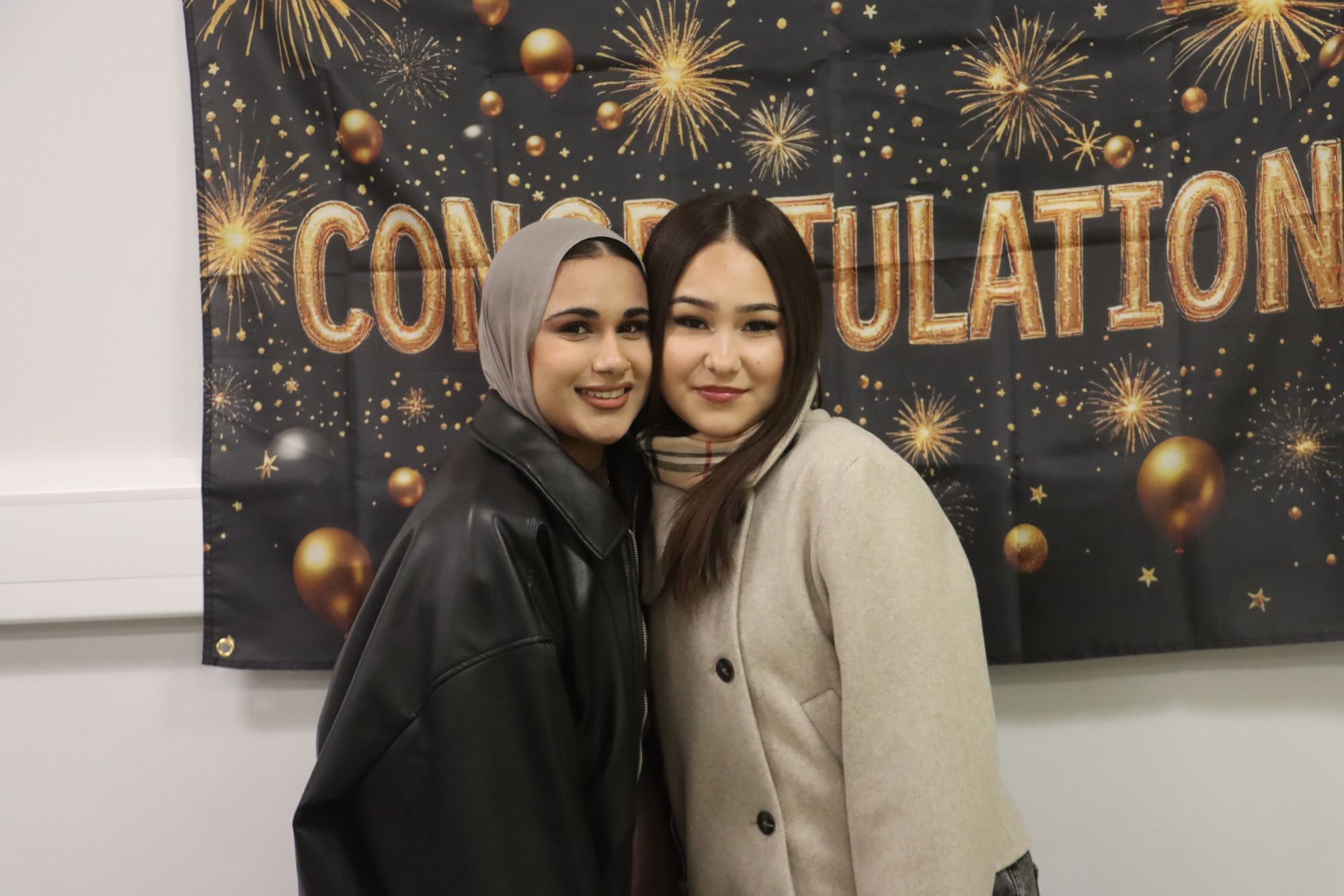 Former Y13 students catch up and celebrate together Former Y13 students catch up and celebrate together