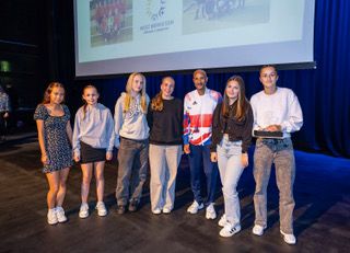 © Stewart Turkington