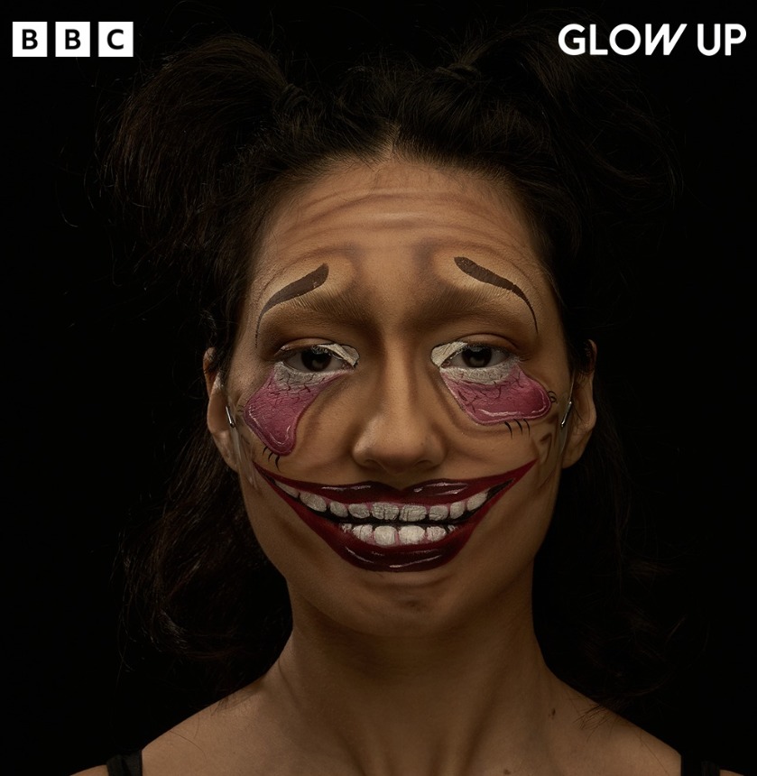 Make up look to represent distortion
